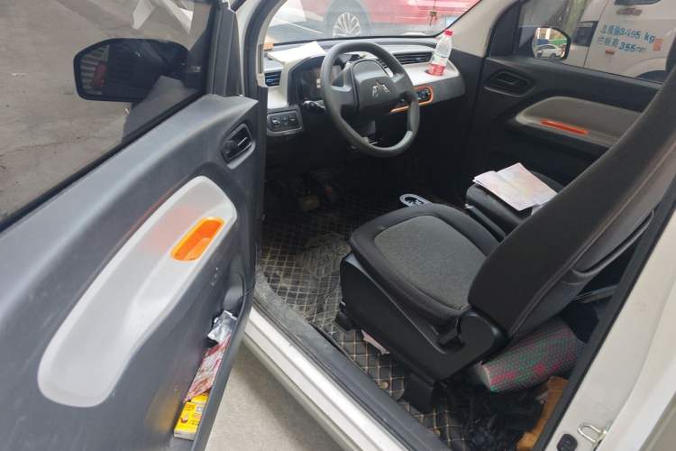 Used Wuling Hongguang MINIEV 2020 Enjoyment Model Lithium Iron Phosphate Driver Seat