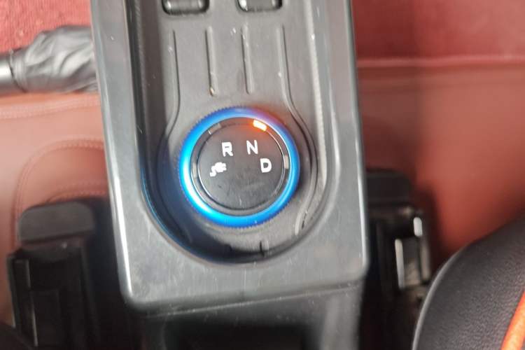 Used Wuling Hongguang MINIEV 2020 Freedom Version Lithium Iron Phosphate Gear Lever