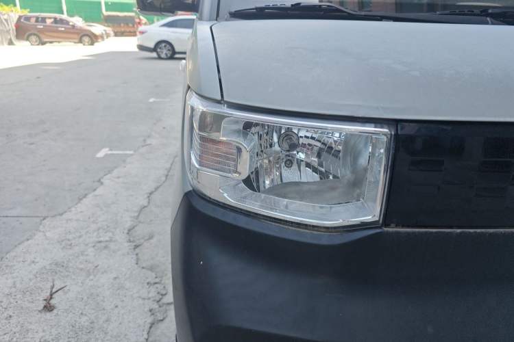 Used Wuling Hongguang MINIEV 2020 Enjoyment Model Lithium Iron Phosphate Right Front Headlight
