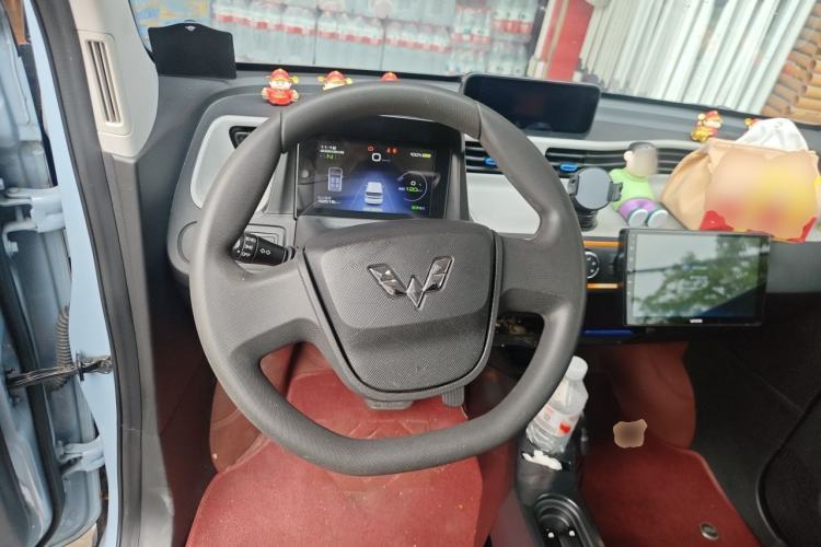 Used Wuling Hongguang MINIEV 2020 Freedom Version Lithium Iron Phosphate Steering Wheel