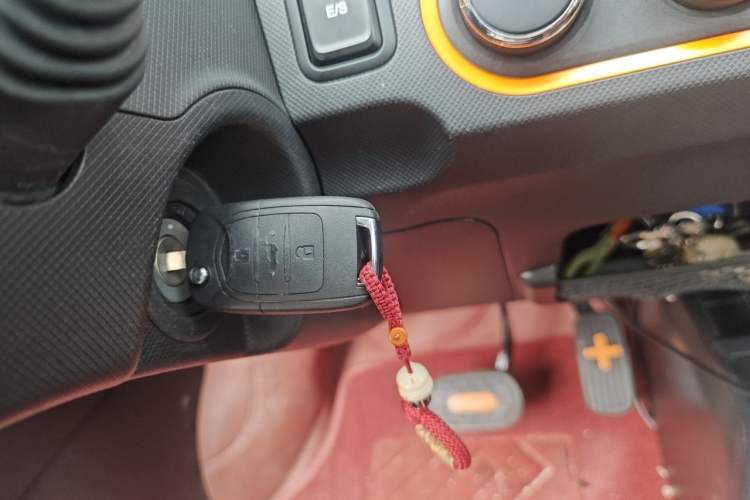 Used Wuling Hongguang MINIEV 2020 Freedom Version Lithium Iron Phosphate Vehicle Key