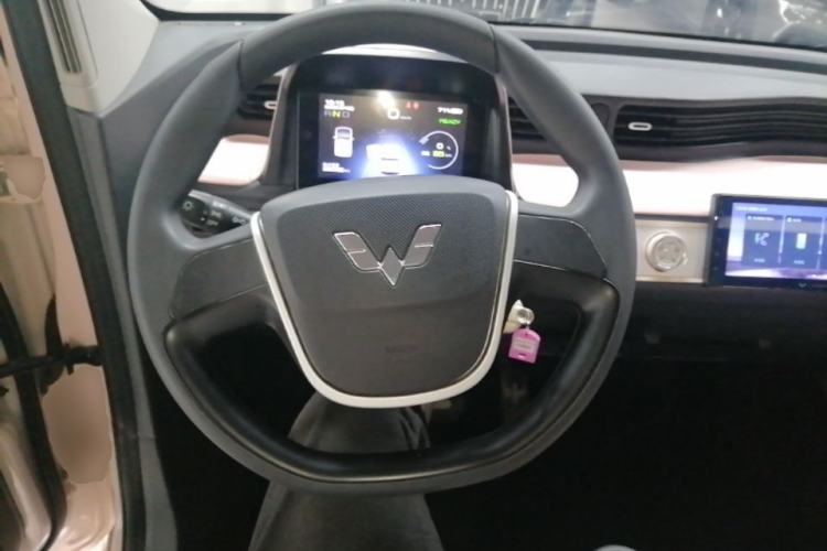 Used Wuling Hongguang MINIEV 2020 Freedom Version Lithium Iron Phosphate Steering Wheel