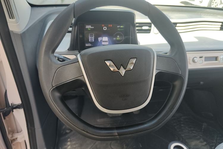 Used Wuling Hongguang MINIEV 2020 Zizai Version Lithium-NMC Steering Wheel