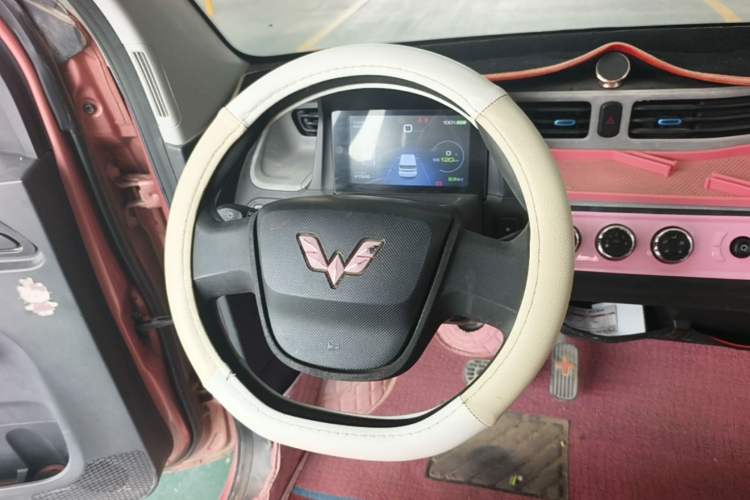 Used Wuling Hongguang MINIEV 2020 Zizai Version Lithium-NMC Steering Wheel