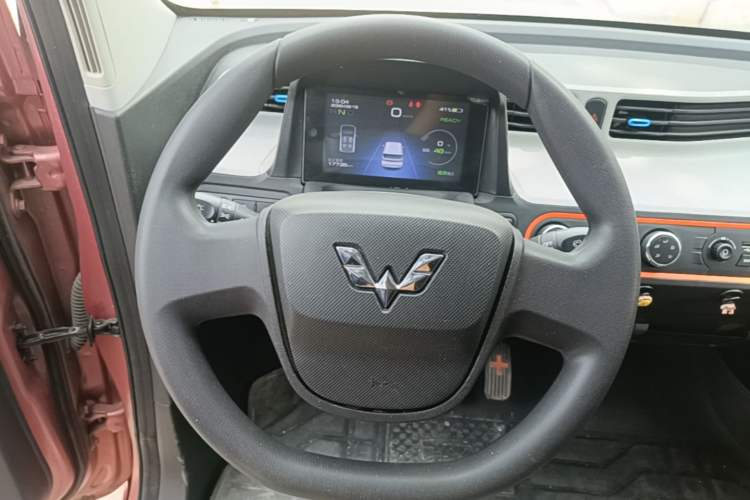 Used Wuling Hongguang MINIEV 2020 Freedom Version Lithium Iron Phosphate Steering Wheel