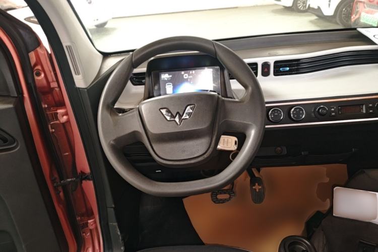 Used Wuling Hongguang MINIEV 2020 Freedom Version Lithium Iron Phosphate Steering Wheel