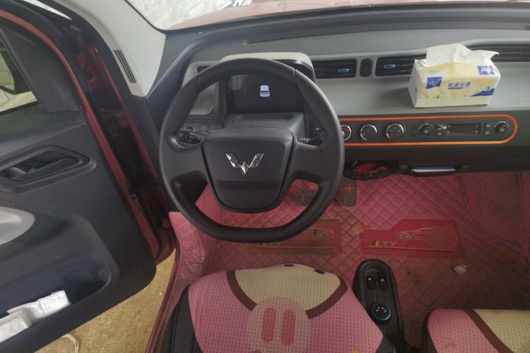 Used Wuling Hongguang MINIEV 2020 Zizai Version Lithium-NMC Steering Wheel