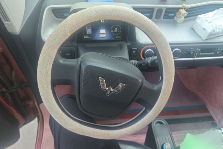 Used Wuling Hongguang MINIEV 2020 Freedom Version Lithium Iron Phosphate Steering Wheel