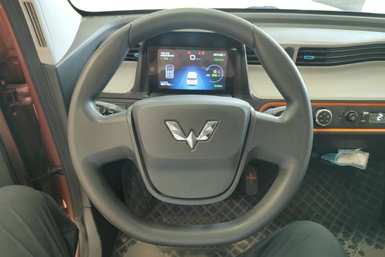 Used Wuling Hongguang MINIEV 2020 Zizai Version Lithium-NMC Steering Wheel