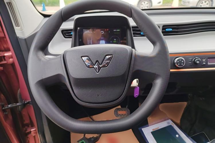 Used Wuling Hongguang MINIEV 2020 Freedom Version Lithium Iron Phosphate Steering Wheel