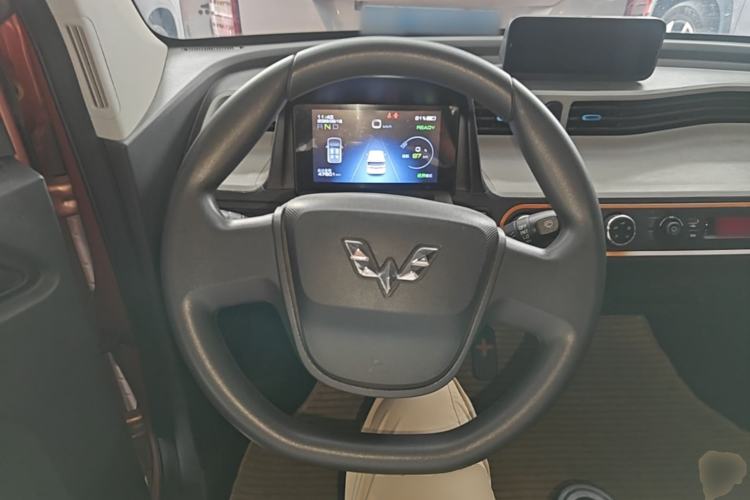 Used Wuling Hongguang MINIEV 2020 Enjoy Edition Lithium-Ion Battery Steering Wheel