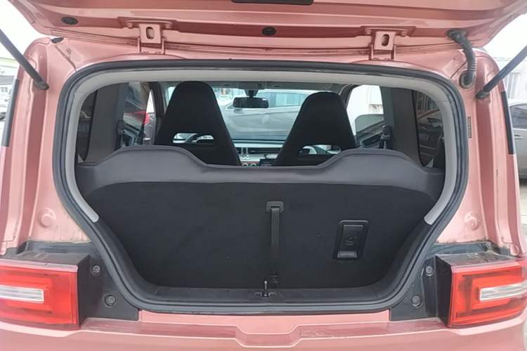 Used Wuling Hongguang MINIEV 2020 Enjoyment Model Lithium Iron Phosphate Trunk