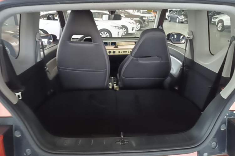 Used Wuling Hongguang MINIEV 2020 Zizai Version Lithium-NMC Trunk