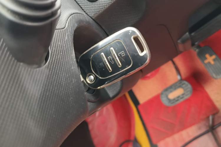 Used Wuling Hongguang MINIEV 2020 Enjoyment Model Lithium Iron Phosphate Vehicle Key