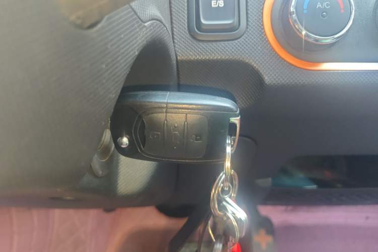 Used Wuling Hongguang MINIEV 2020 Freedom Version Lithium Iron Phosphate Vehicle Key