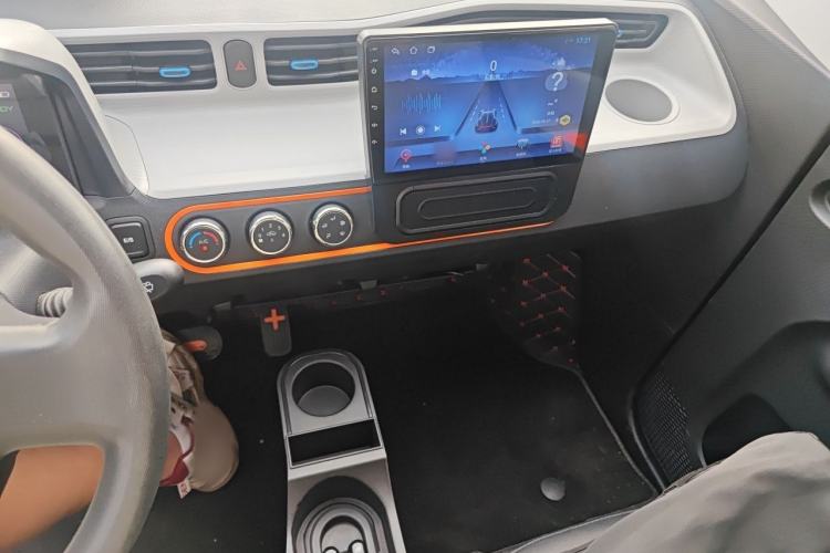 Used Wuling Hongguang MINIEV 2020 Freedom Version Lithium Iron Phosphate Audio And AC Panel