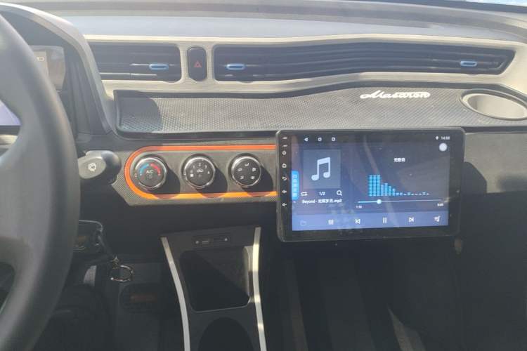 Used Wuling Hongguang MINIEV 2020 Freedom Version Lithium Iron Phosphate Audio And AC Panel