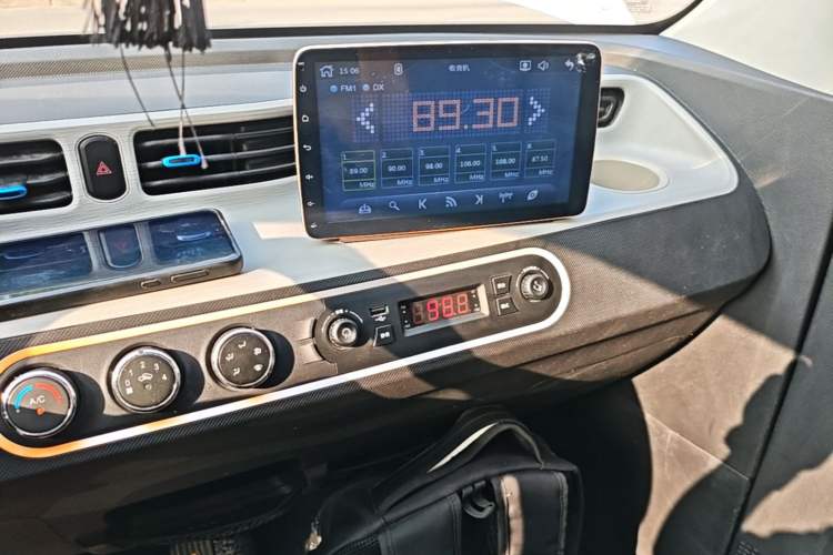 Used Wuling Hongguang MINIEV 2020 Enjoyment Model Lithium Iron Phosphate Audio And AC Panel