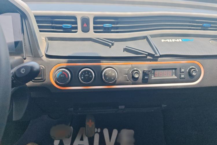 Used Wuling Hongguang MINIEV 2020 Enjoyment Model Lithium Iron Phosphate Audio And AC Panel