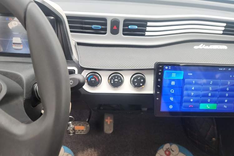 Used Wuling Hongguang MINIEV 2020 Enjoyment Model Lithium Iron Phosphate Audio And AC Panel