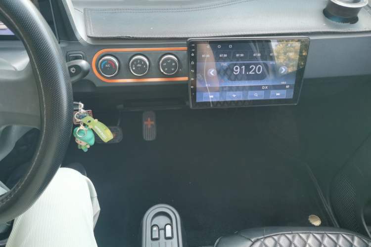 Used Wuling Hongguang MINIEV 2020 Enjoyment Model Lithium Iron Phosphate Audio And AC Panel