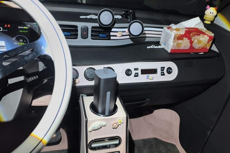 Used Wuling Hongguang MINIEV 2020 Enjoyment Model Lithium Iron Phosphate Audio And AC Panel