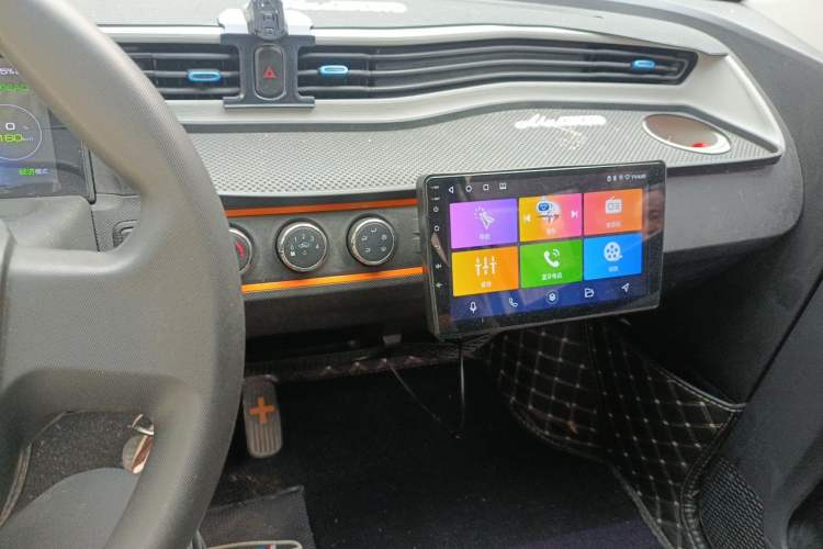 Used Wuling Hongguang MINIEV 2020 Enjoy Edition Lithium-Ion Battery Audio And AC Panel