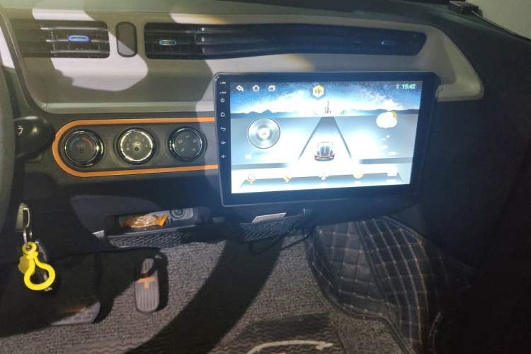 Used Wuling Hongguang MINIEV 2020 Zizai Version Lithium-NMC Audio And AC Panel