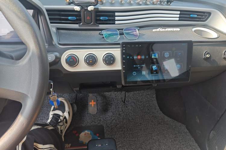 Used Wuling Hongguang MINIEV 2020 Zizai Version Lithium-NMC Audio And AC Panel