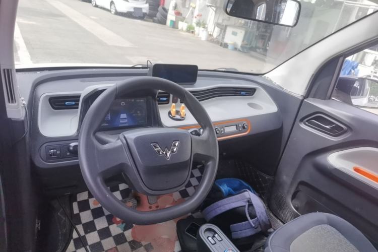 Used Wuling Hongguang MINIEV 2020 Enjoyment Model Lithium Iron Phosphate Center Console