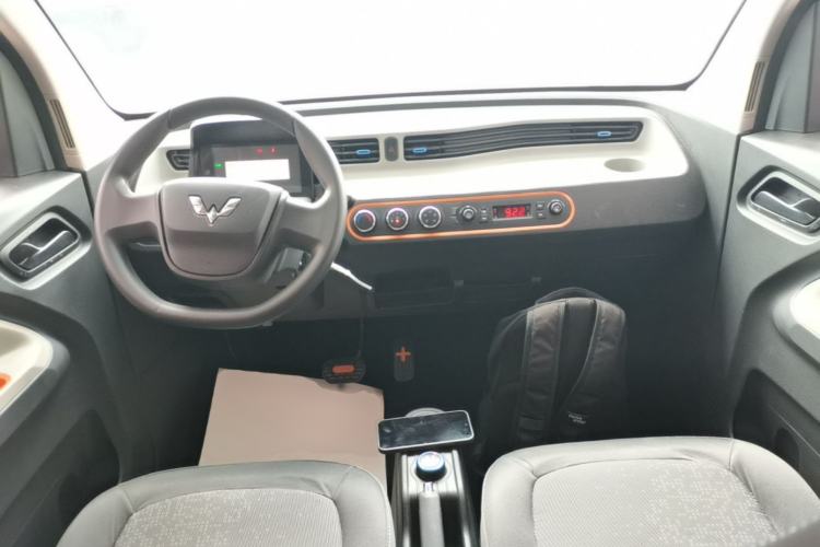Used Wuling Hongguang MINIEV 2020 Easy Version Lithium-Ion Battery Center Console