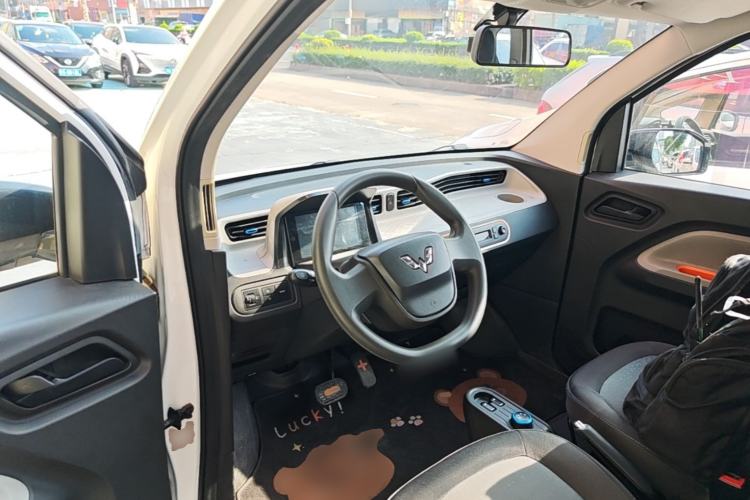 Used Wuling Hongguang MINIEV 2020 Enjoy Edition Lithium-Ion Battery Center Console