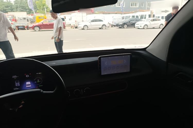 Used Wuling Hongguang MINIEV 2020 Freedom Version Lithium Iron Phosphate Center Console