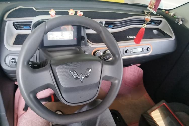 Used Wuling Hongguang MINIEV 2020 Easy Version Lithium-Ion Battery Center Console
