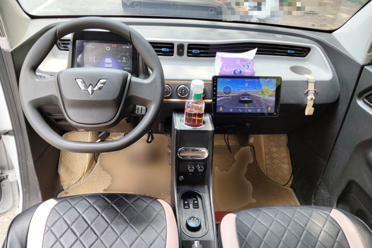 Used Wuling Hongguang MINIEV 2020 Zizai Version Lithium-NMC Center Console