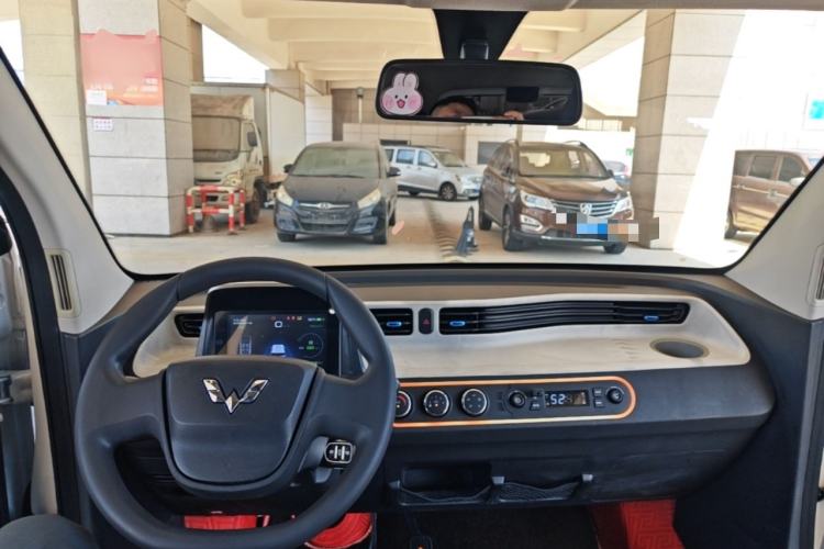 Used Wuling Hongguang MINIEV 2020 Zizai Version Lithium-NMC Center Console
