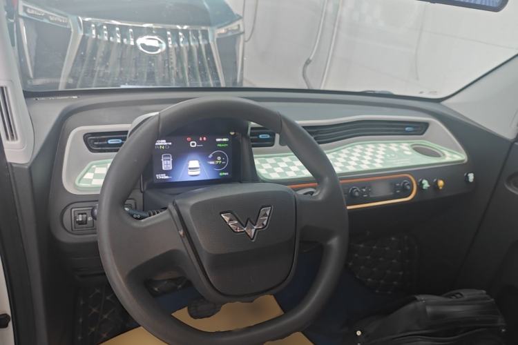 Used Wuling Hongguang MINIEV 2020 Zizai Version Lithium-NMC Center Console