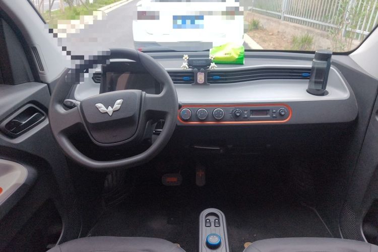 Used Wuling Hongguang MINIEV 2020 Enjoyment Model Lithium Iron Phosphate Center Console