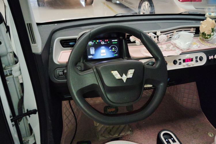 Used Wuling Hongguang MINIEV 2020 Zizai Version Lithium-NMC Center Console