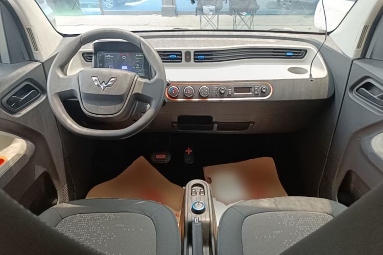 Used Wuling Hongguang MINIEV 2020 Zizai Version Lithium-NMC Center Console