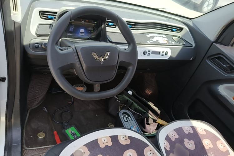 Used Wuling Hongguang MINIEV 2020 Enjoyment Model Lithium Iron Phosphate Center Console