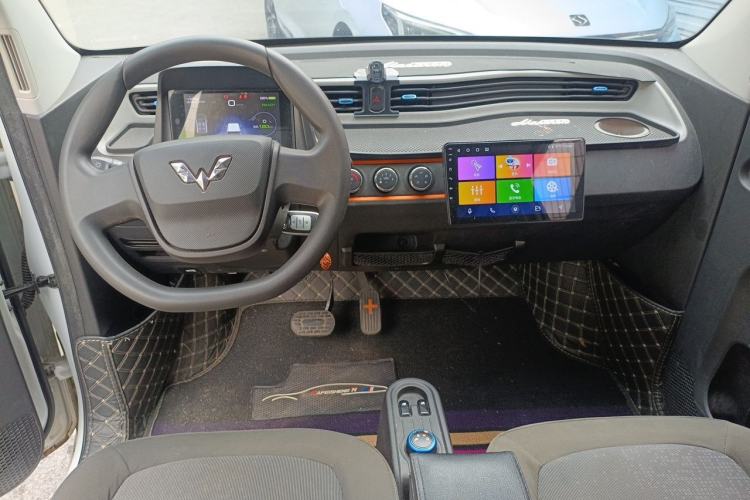 Used Wuling Hongguang MINIEV 2020 Enjoy Edition Lithium-Ion Battery Center Console