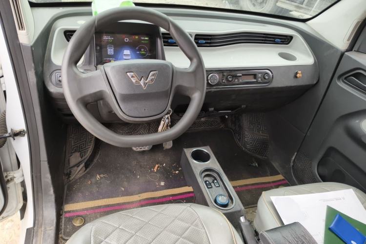 Used Wuling Hongguang MINIEV 2020 Enjoyment Model Lithium Iron Phosphate Center Console