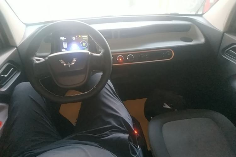 Used Wuling Hongguang MINIEV 2020 Freedom Version Lithium Iron Phosphate Center Console