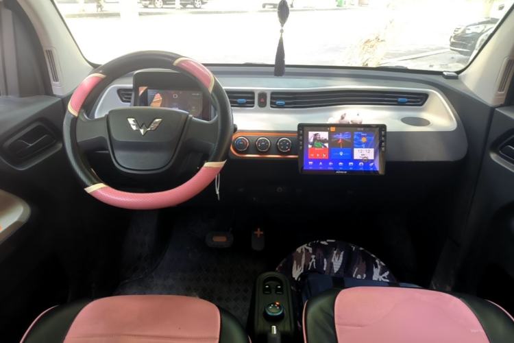 Used Wuling Hongguang MINIEV 2020 Zizai Version Lithium-NMC Center Console