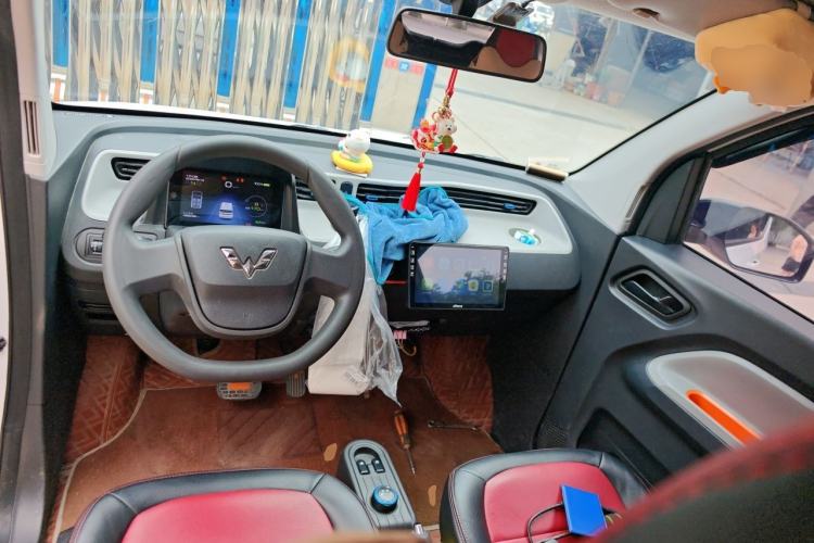 Used Wuling Hongguang MINIEV 2020 Enjoy Edition Lithium-Ion Battery Center Console