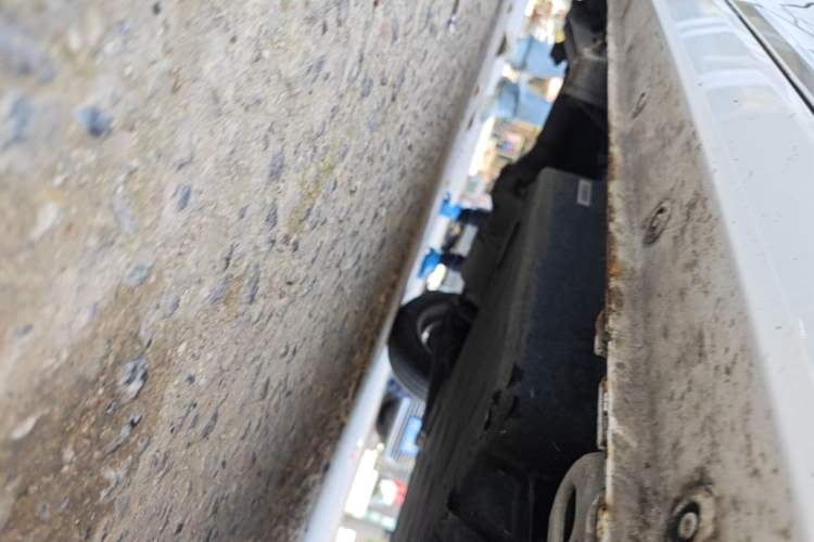 Used Wuling Hongguang MINIEV 2020 Zizai Version Lithium-NMC Chassis Front Right