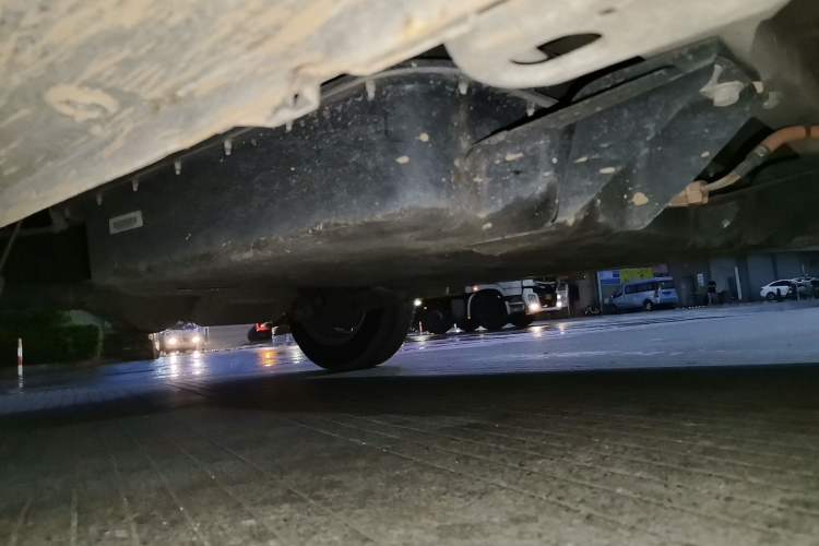 Used Wuling Hongguang MINIEV 2020 Zizai Version Lithium-NMC Chassis Front Right
