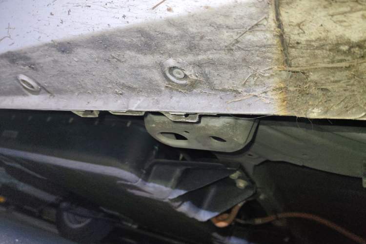 Used Wuling Hongguang MINIEV 2020 Zizai Version Lithium-NMC Chassis Front Right