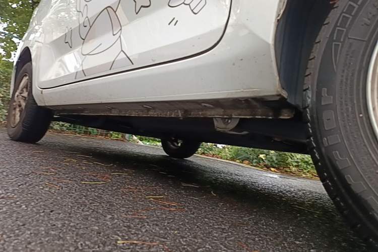 Used Wuling Hongguang MINIEV 2020 Zizai Version Lithium-NMC Chassis Rear Left
